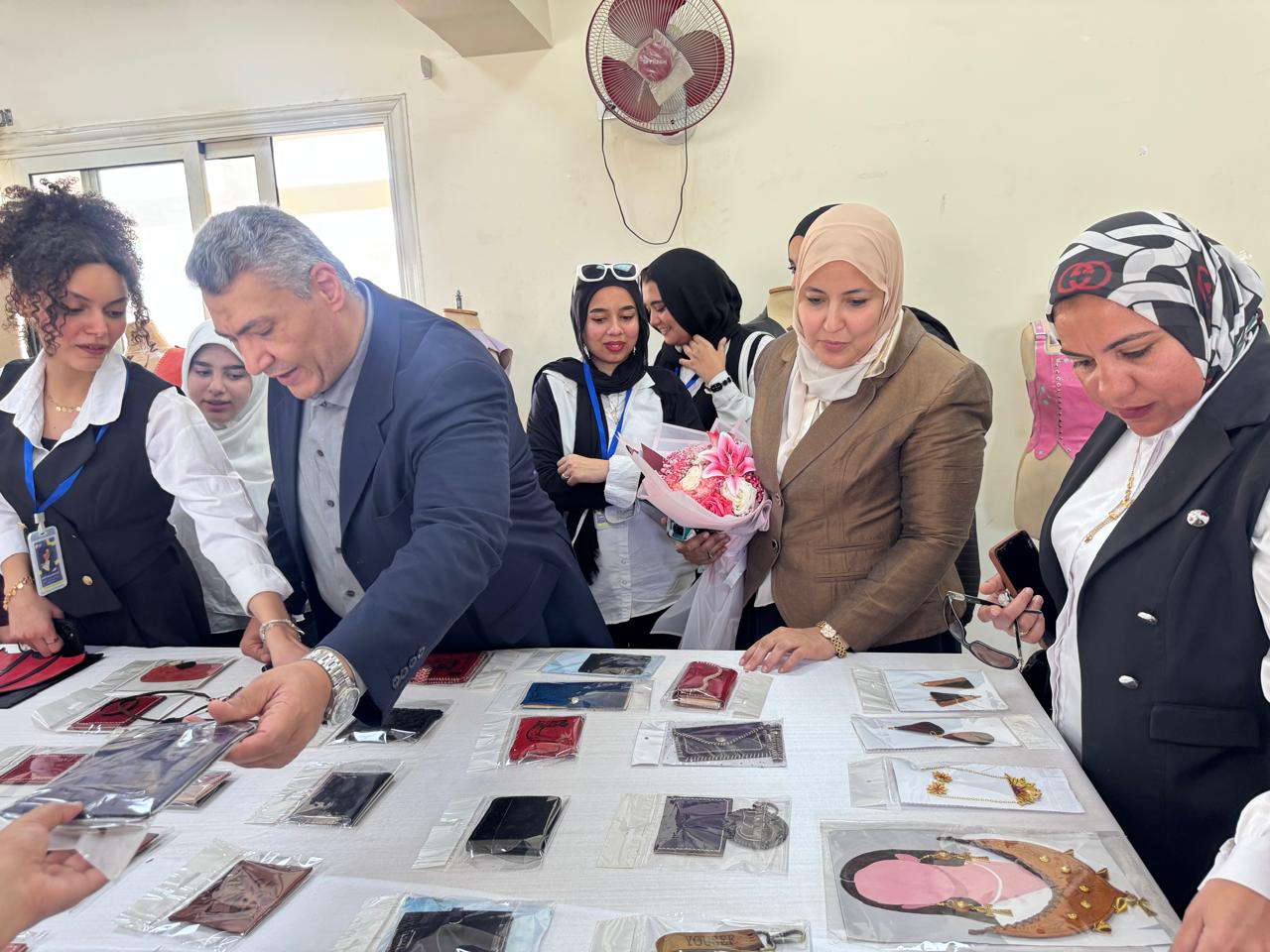  معرض مخرجات مقرر إنتاج الملابس الجلدية بتطبيقية طنطا 